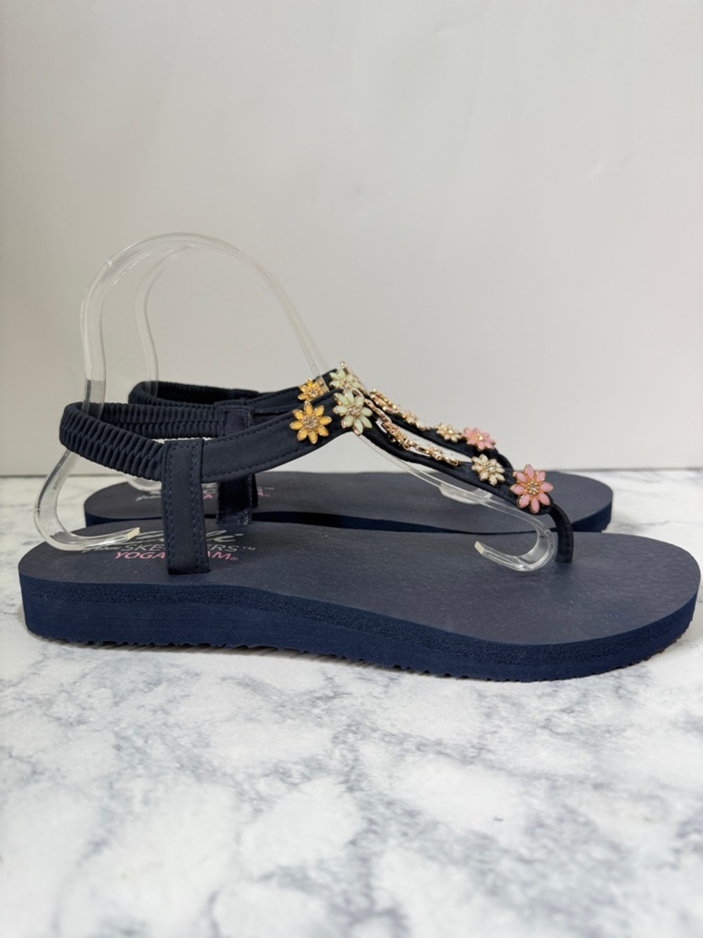 New Skechers Cali Meditation Happy Daisies flower thong sandals navy size 10 - Picture 4 of 7